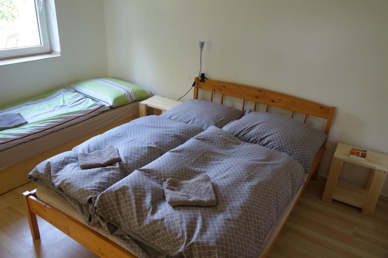 Apartmán Hulín, Chrášťany - bílý Hulin Exterior foto